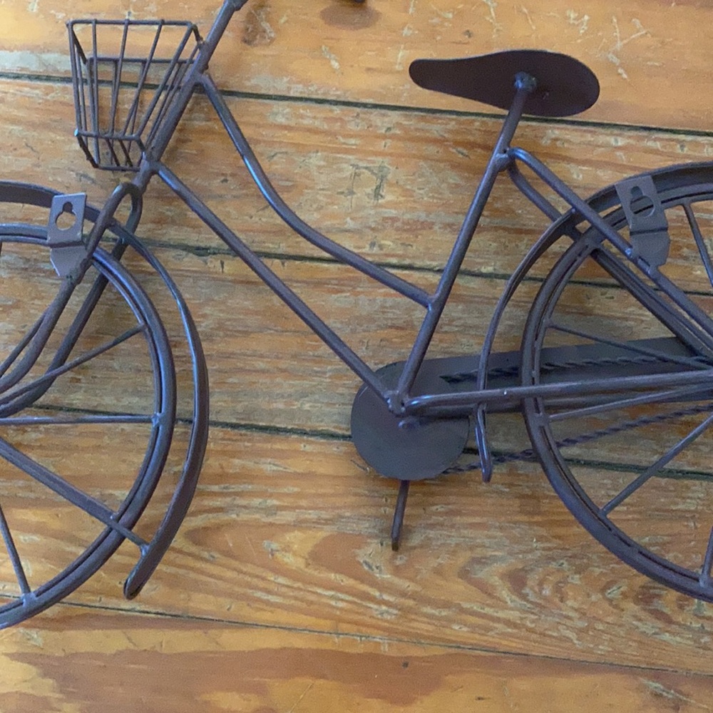 Metal decorative bicycle wall hanging - Picture 3 of 6